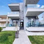 Mei's Luxury 斯塔夫罗斯