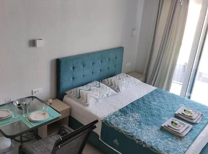 Mei's Luxury *